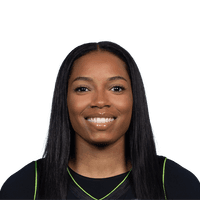 Zia Cooke headshot